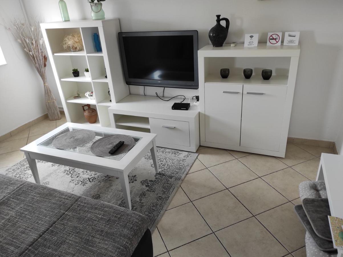 Apartman Eli 2 罗维尼 外观 照片