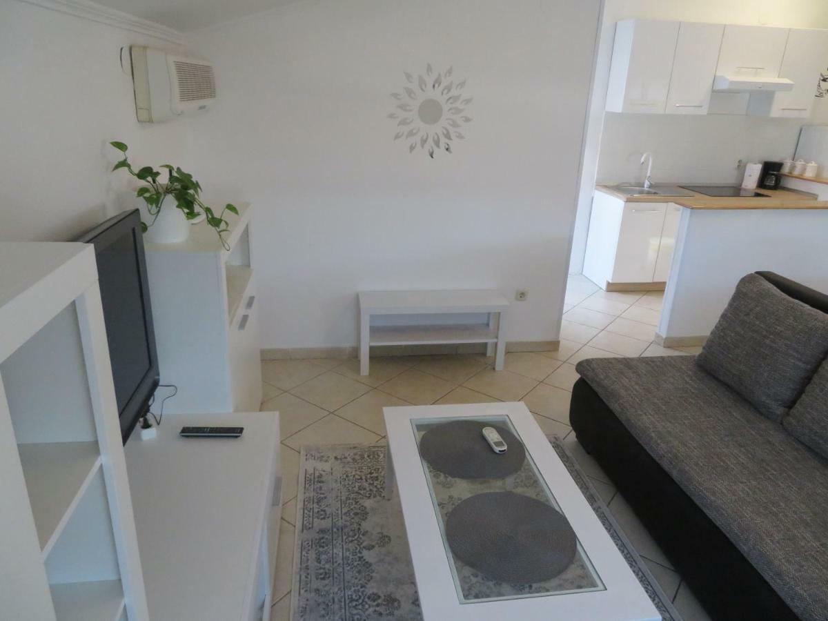 Apartman Eli 2 罗维尼 外观 照片